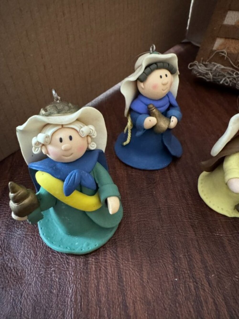 Vintage polymer clay and felt nativity set - Picture 2 of 5
